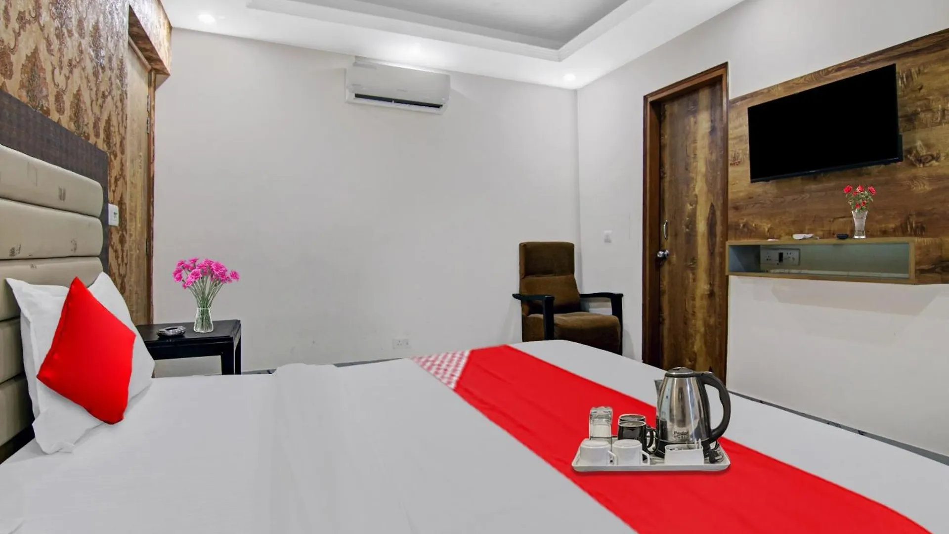 Hotel O Airport Hotel Gross Stay location